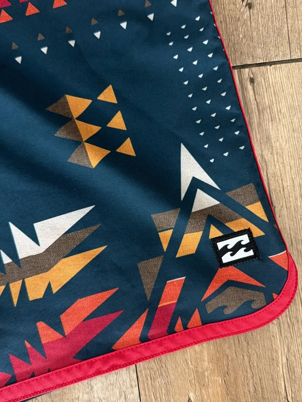 Billabong Men’s Sundays Pro 19” Boardshorts, Split Geometric Pattern - Size 33